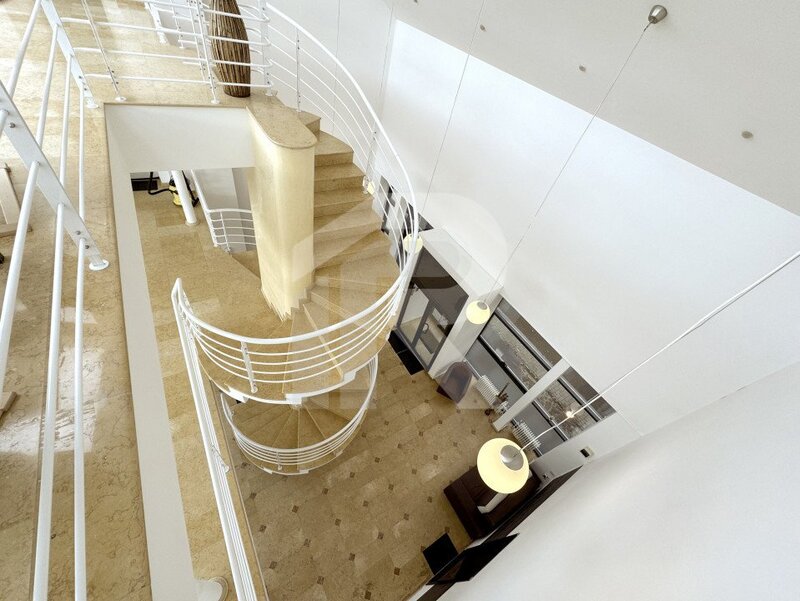 Predeal Apartament Spatios intr-o cladire cu Autorizatie ISU